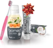 Dárkový balíček Biomed Superwhite &amp; Citrus Fresh zubní pasta a voda s kartáčkem navíc, 100+250 ml_935650671