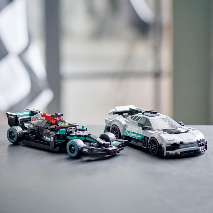 LEGO Speed Champions 76909 Mercedes-AMG F1 W12 E Performance a Mercedes-AMG Project One_731222326