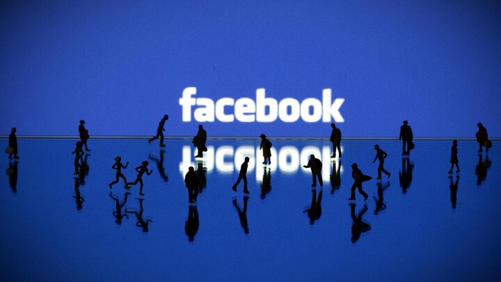 Zuckerberg chce přejmenovat Facebook