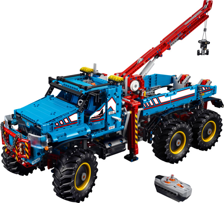 LEGO® Technic 42070 Terénní odtahový vůz 6x6_1966200157