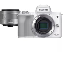 Canon EOS M50 Mark II, bílá + EF-M 15-45mm IS STM Poukaz 200 Kč na nákup na Mall.cz + O2 TV HBO a Sport Pack na dva měsíce