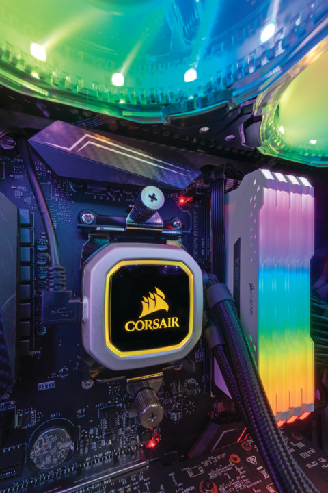 Corsair Vengeance RGB PRO 16GB (2x8GB) DDR4 2666 CL16, bílá_1730501256