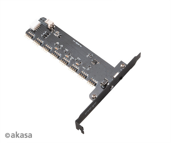 Akasa řadič pro 8x RGB VEGAS RGB do PCIe (AK-RLD-03)