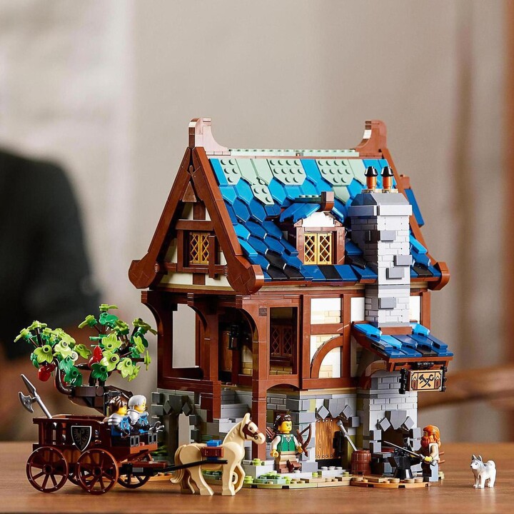 LEGO® Ideas 21325 Středověká kovárna_333128037