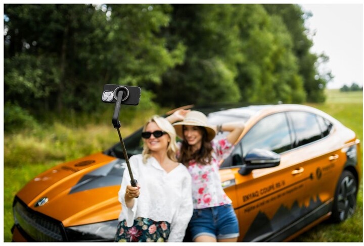 FIXED selfie stick s tripodem MagSnap s podporou MagSafe a bezdrátovou spouští, černá_1914377067