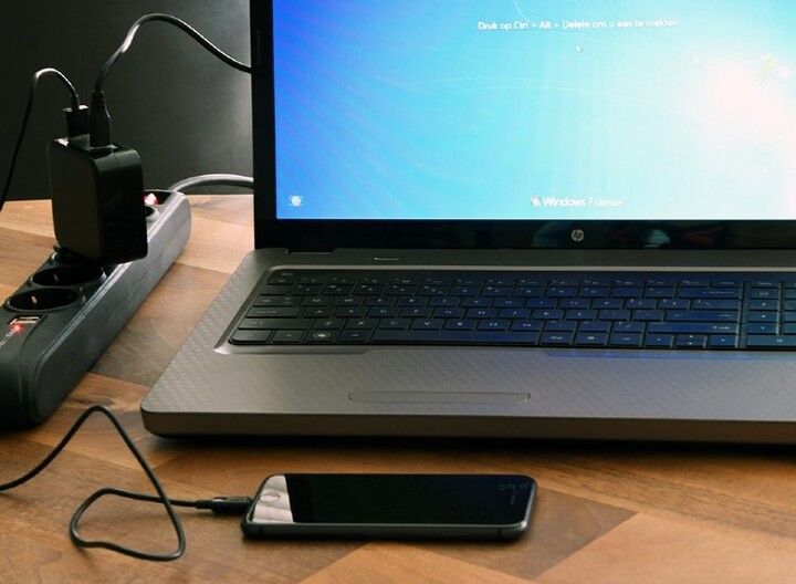 Gembird univerzální adaptér pro notebook, USB-A, USB-C PD, 60W_1391312696