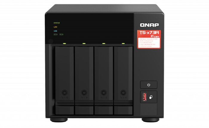 QNAP TS-473A-8G + QSW-1105-5T_6816338