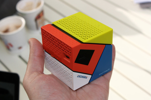 DOOGEE Smart Cube P1_1255700284