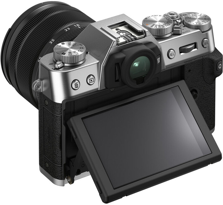 Fujifilm X-T30 II, stříbrná + objektiv XF 18-55mm, F2.8-4 R LM OIS_215949354