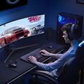 Potěší především hráče. Monitor od Samsungu nahradí dva displeje