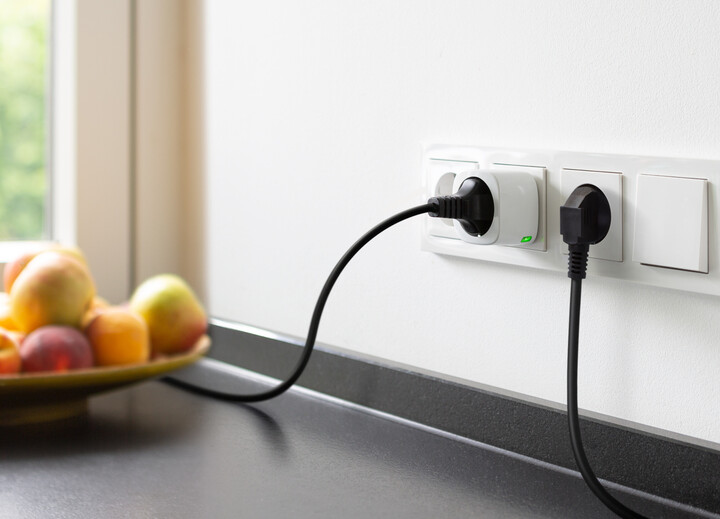 Eve Energy Smart Plug (Matter - compatible w Apple, Google &amp; SmartThings)_304388145
