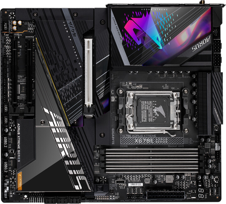 GIGABYTE X670E AORUS Xtreme - AMD X670_1297083884