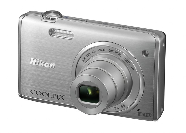 Nikon Coolpix S5200, stříbrná_248665230
