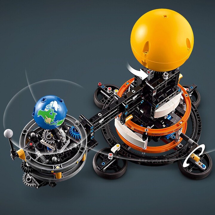 LEGO® Technic 42179 Planeta Země a Měsíc na oběžné dráze_990664700