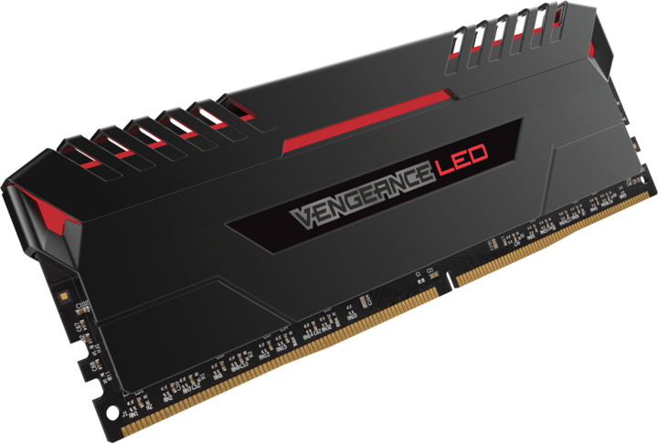 Corsair Vengeance LED Red 32GB (4x8GB) DDR4 2666_233650581