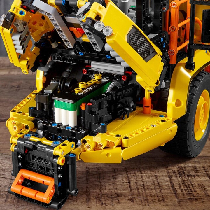 LEGO® Technic 42114 Kloubový dampr Volvo 6x6_1938147765