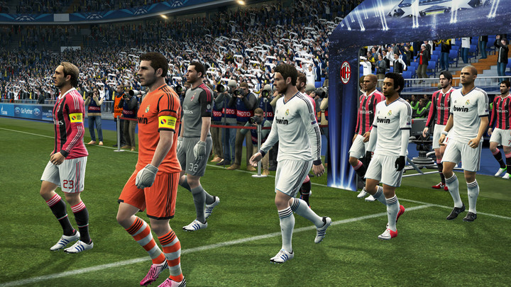 Pro Evolution Soccer 2013 (Xbox 360)_306012409