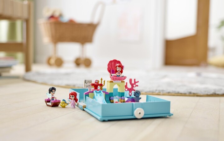 LEGO® Disney Princess 43176 Ariel a její pohádková kniha dobrodružství_1095074492