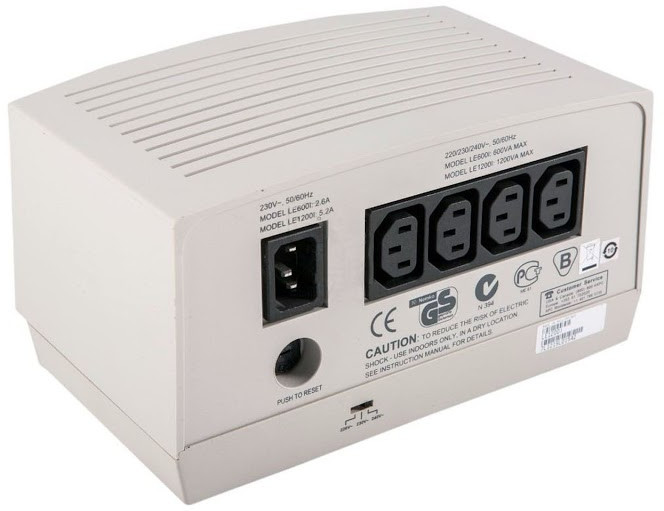 APC Line-R 1200VA, Automatický regulátor napětí_1840860500