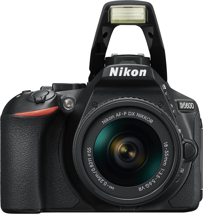 Nikon D5600 + 18-55 VR AF-P, černá