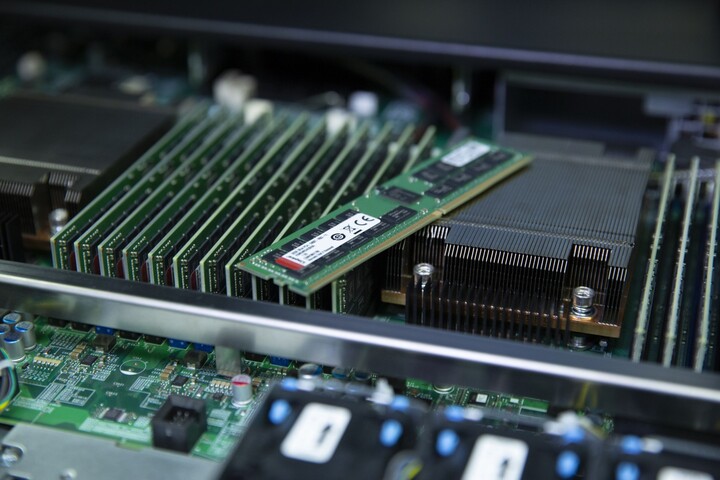 Kingston Server Premier 8GB DDR4 3200 CL22 ECC, 1Rx8, Hynix D Rambus_839486981