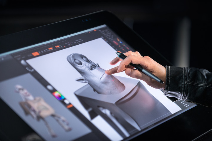 Wacom Cintiq 27QHD touch_285511094