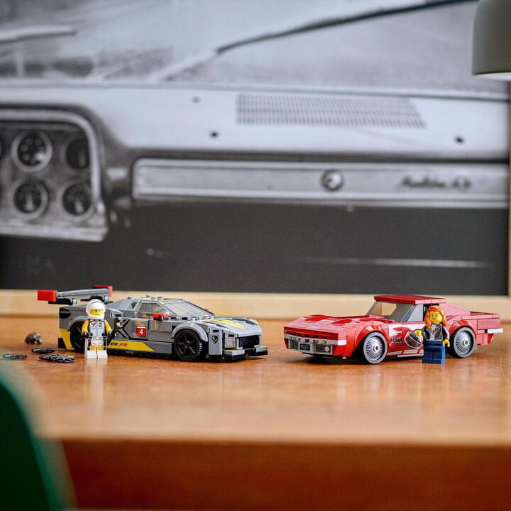 LEGO® Speed Champions 76903 Chevrolet Corvette C8.R a 1968 Chevrolet Corvette_403827636
