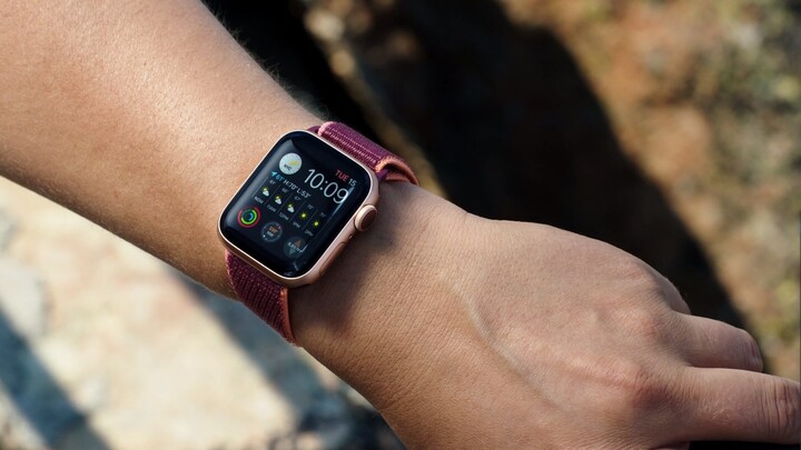 Apple se pochlubil dvěma iPady, láká také na dvoje hodinky