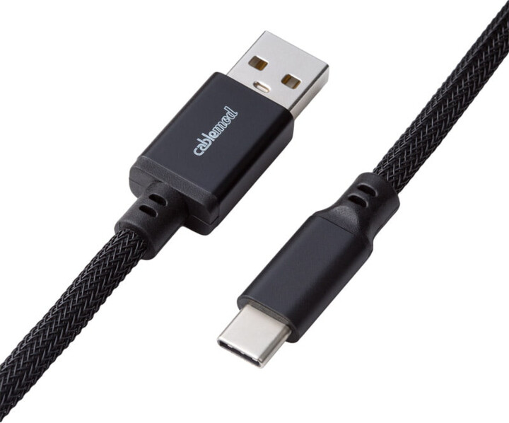 CableMod Pro Coiled Cable, USB-C/USB-A, 1,5m, Midnight Black_39171894