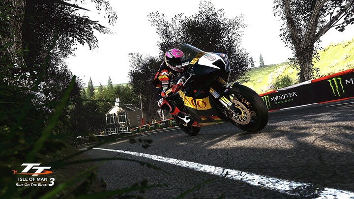 TT Isle of Man: Ride on the Edge 3 (Xbox)_15121141