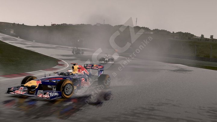 F1 2011 - Formula 1 (Xbox 360)_565799110