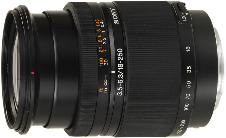 Sony DT 18–250mm f/3.5–6.3_1990061476