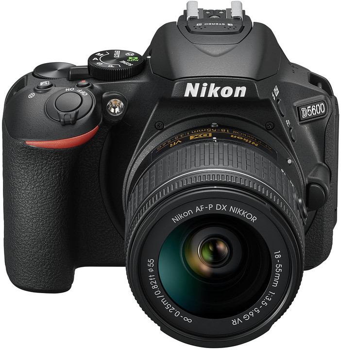 Nikon D5600 + AF-P 18-55 VR + 70-300 VR_2044057939