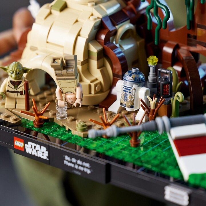 LEGO Star Wars™ 75330 Jediský trénink na planetě Dagobah™ – diorama_853422918