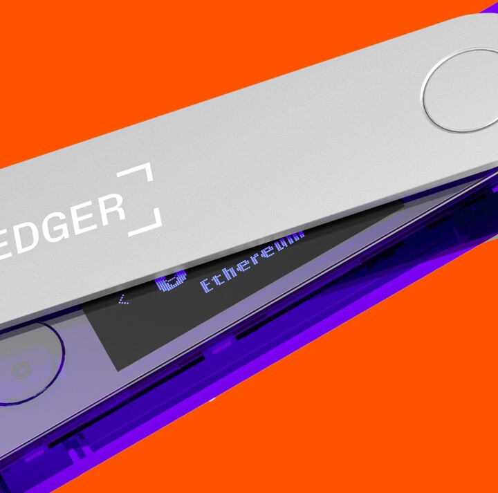 Ledger Nano X Cosmic Purple, hardwarová peněženka na kryptoměny_1636018048