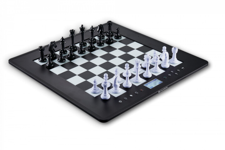 Millenium šachový počítač The King Competition_974146504