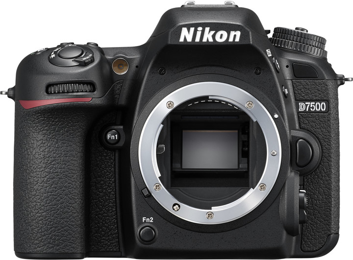 Nikon D7500 + 18-105 AF-S DX VR_1276984759