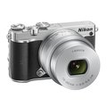 Nikon 1 J5 + 10-30mm, stříbrná_799359752