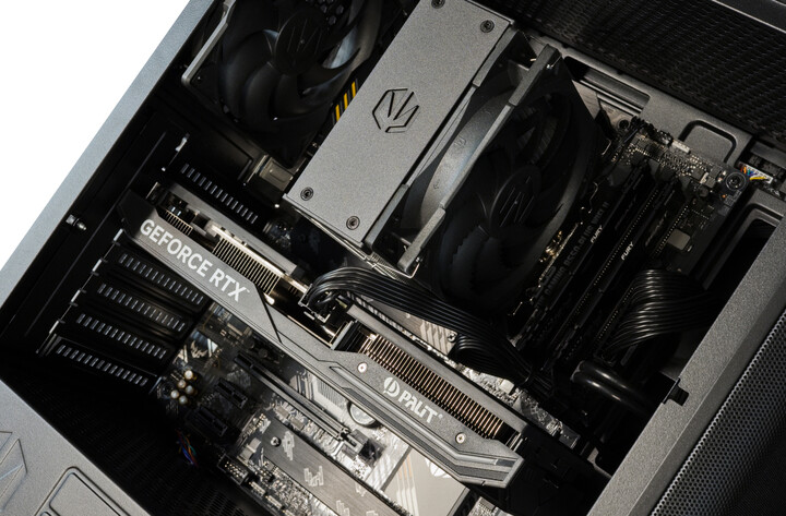 CZC.Gaming Paladin GC213, herní PC_56256100