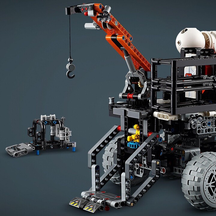 LEGO® Technic 42180 Průzkumné vozítko s posádkou na Marsu_1726683201
