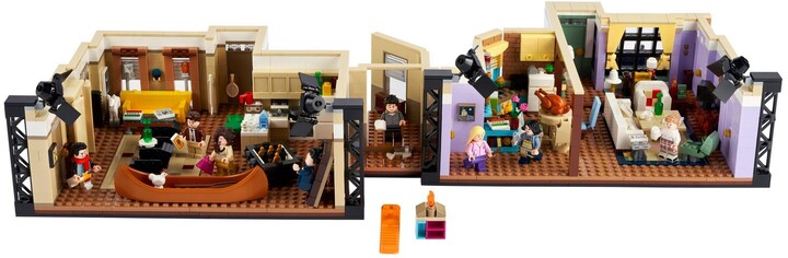 Extra výhodný balíček LEGO® - Byty ze seriálu Přátelé 10292 + Central Perk 21319_2032367216