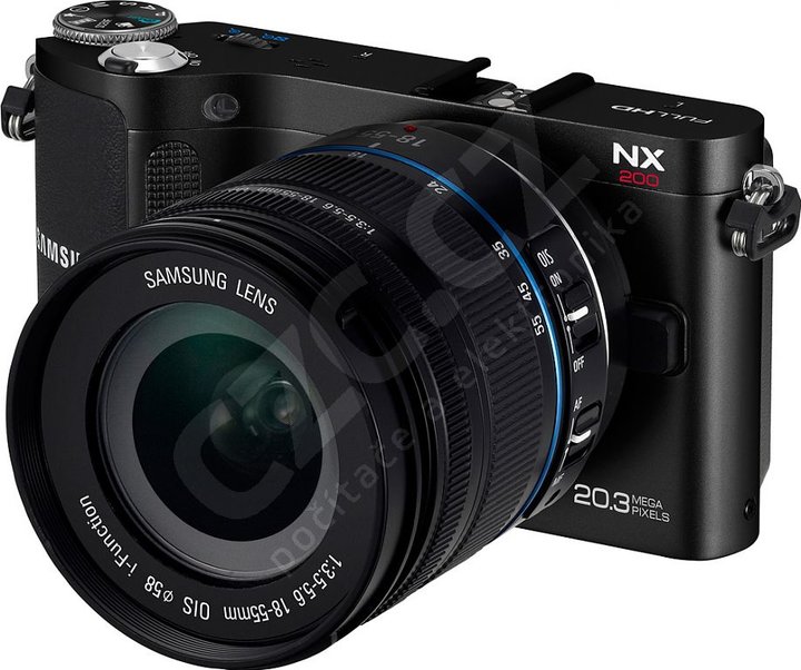Samsung NX200 + 18-55mm + 30mm + blesk SEF20A_1755567842