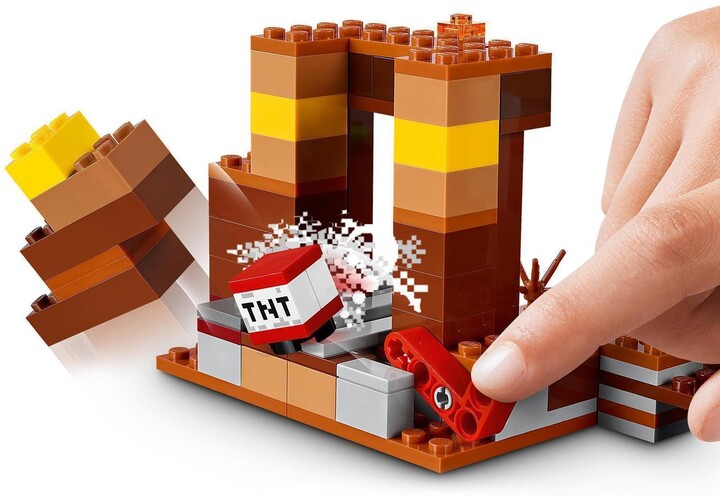 LEGO® Minecraft® 21167 Tržiště_1403380947