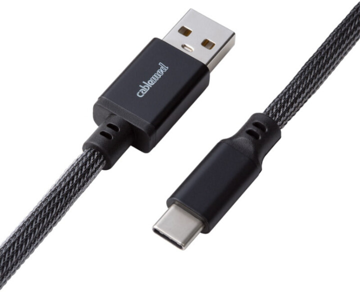 CableMod Classic Coiled Cable, USB-C/USB-A, 1,5m, Carbon Grey_450797394