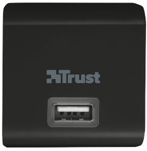 Trust univerzální nabíječka s USB, 12 W_387212847