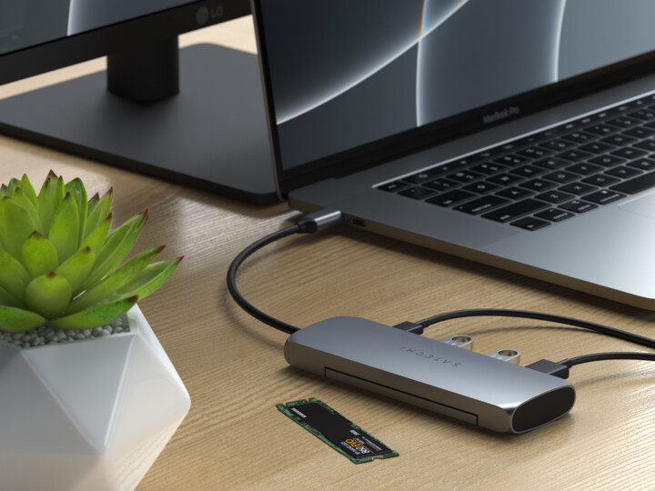 Satechi Aluminium USB-C Hybrid Multiport adapter, SSD Enclosure, HDMI 4K, 2 x USB-A 3.1 Gen 2, šedá_1276790043