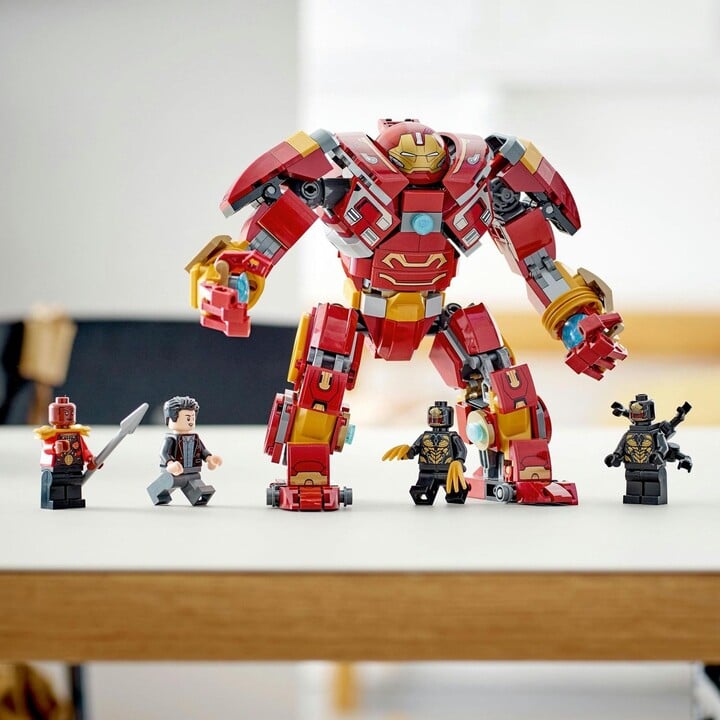 Extra výhodný balíček LEGO® Marvel 76247 Hulkbuster: Bitva o Wakandu a 76211 Shuriin tryskáč Sunbird_1831587537