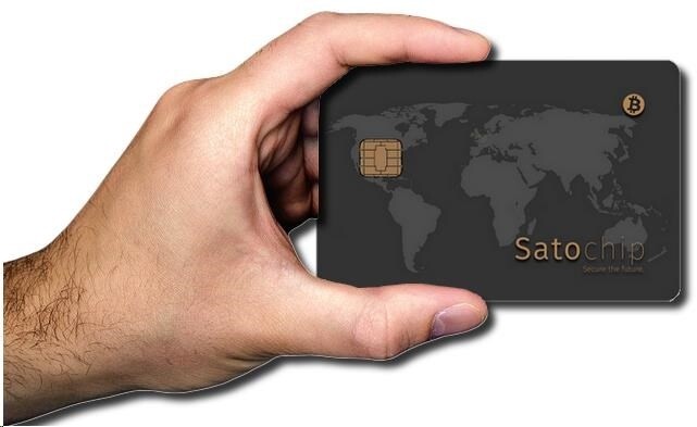 Satochip, hardwarová peněženka na kryptoměny - čipová karta_42275796