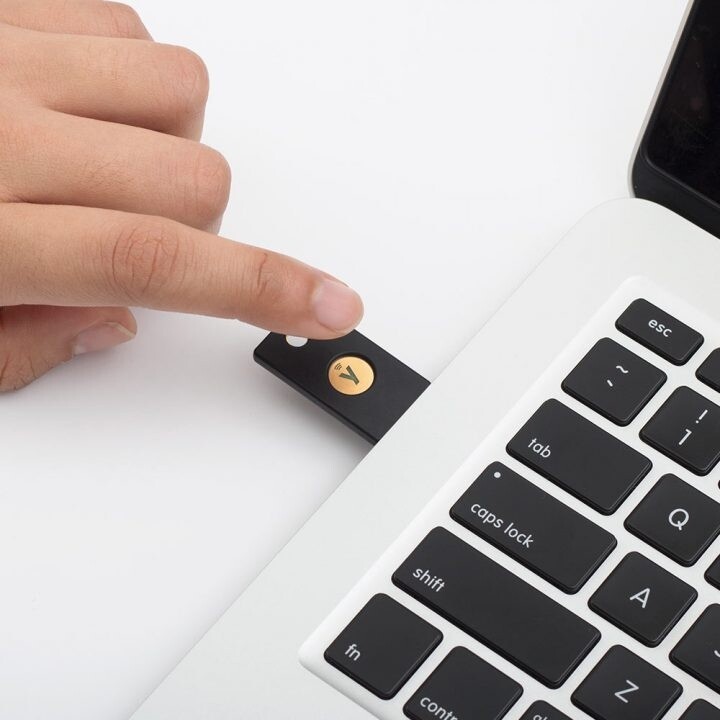 YubiKey 5 NFC - USB-A, klíč/token s vícefaktorovou autentizaci (NFC, MIFARE),_1498324261