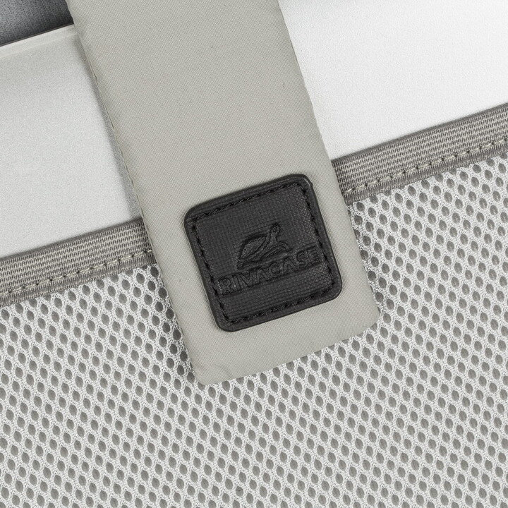 Riva Case 8823 brašna na MacBook Pro a ultrabook 13.3", černá